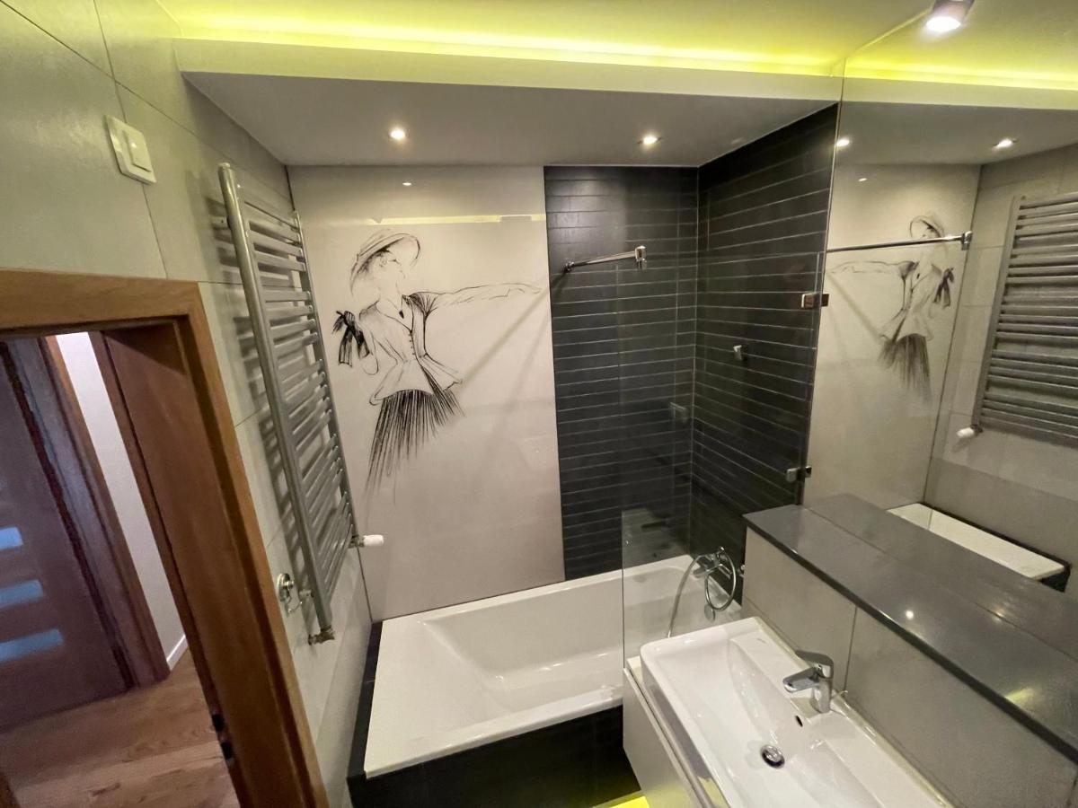 Esen Apartamenty Krakowska เบียวิสตอก ภายนอก รูปภาพ